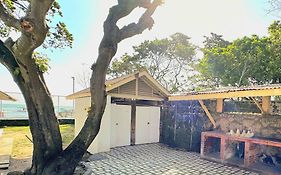 White House, Batangas
